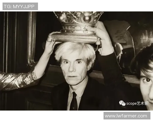 连尼加：从英格兰足球传奇到赛场外的多重身份与人生转型